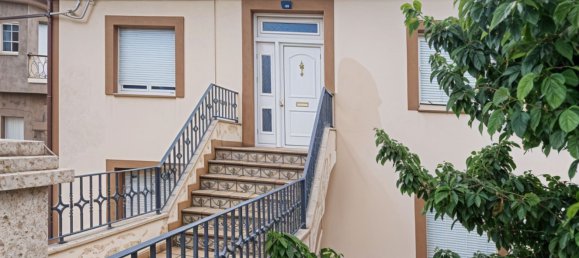 4 غرف نوم منزل في La Robla, Spain رقم 155020 2