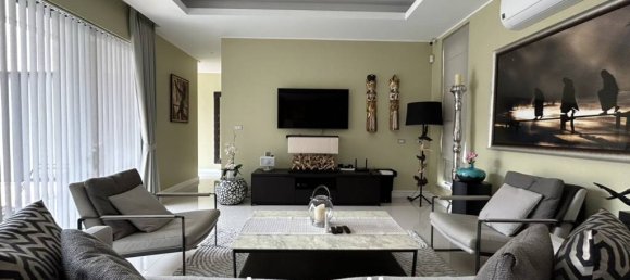 3 bedrooms Villa in Bang Lamung, Thailand No. 23385 7