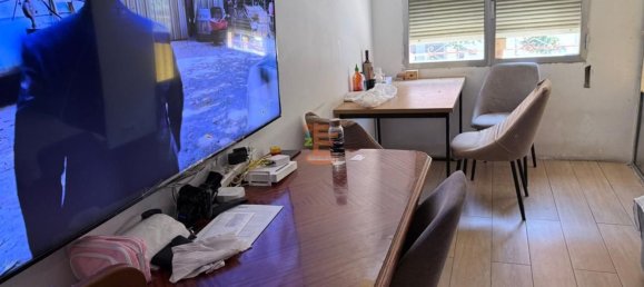 Apartamento de 3 dormitorios en Zaragoza, Spain No. 157030 2