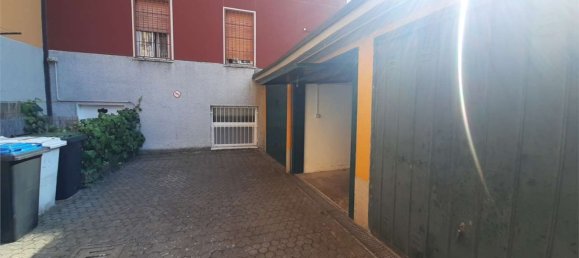 Garaje en Milan, Italy 10 m² No. 316050 2