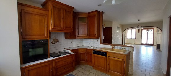 5 Schlafzimmer Haus in Le Blanc, France, Nr. 74002 16