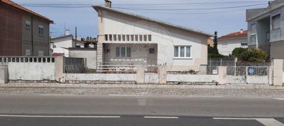 7 bedrooms House in Marinha Grande, Portugal No. 20274 2