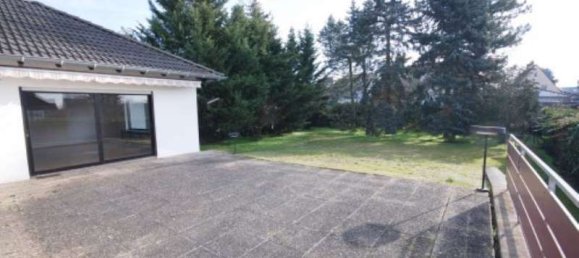 Adosado de 8 habitaciónes en Raunheim, Germany No. 17437 4