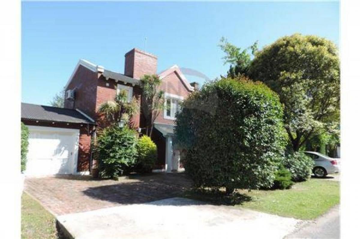 4 bedrooms House in Pilar, Argentina No. 52226