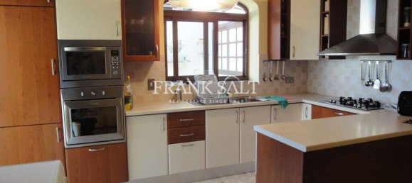 3 bedrooms Villa in Saint Julian's, Malta No. 3574 7