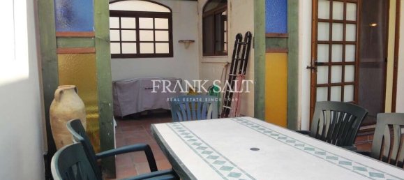 3 bedrooms Villa in Saint Julian's, Malta No. 3574 2