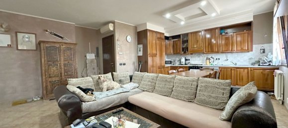 5-salle Appartement à Castellarano, Italy No. 97030 6