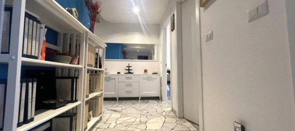 2 rooms Apartment in Monza, Italy No. 88418 4