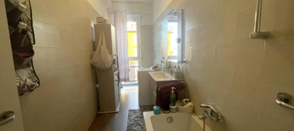 2 rooms Apartment in Monza, Italy No. 88418 9