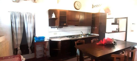 4غرفة شقة في Montevarchi, Italy رقم 49311 2