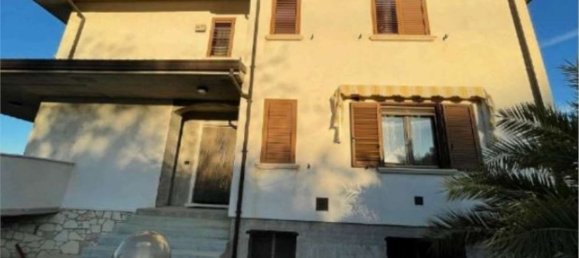 5 rooms Villa in San Valentino in Abruzzo Citeriore, Italy No. 268967 13