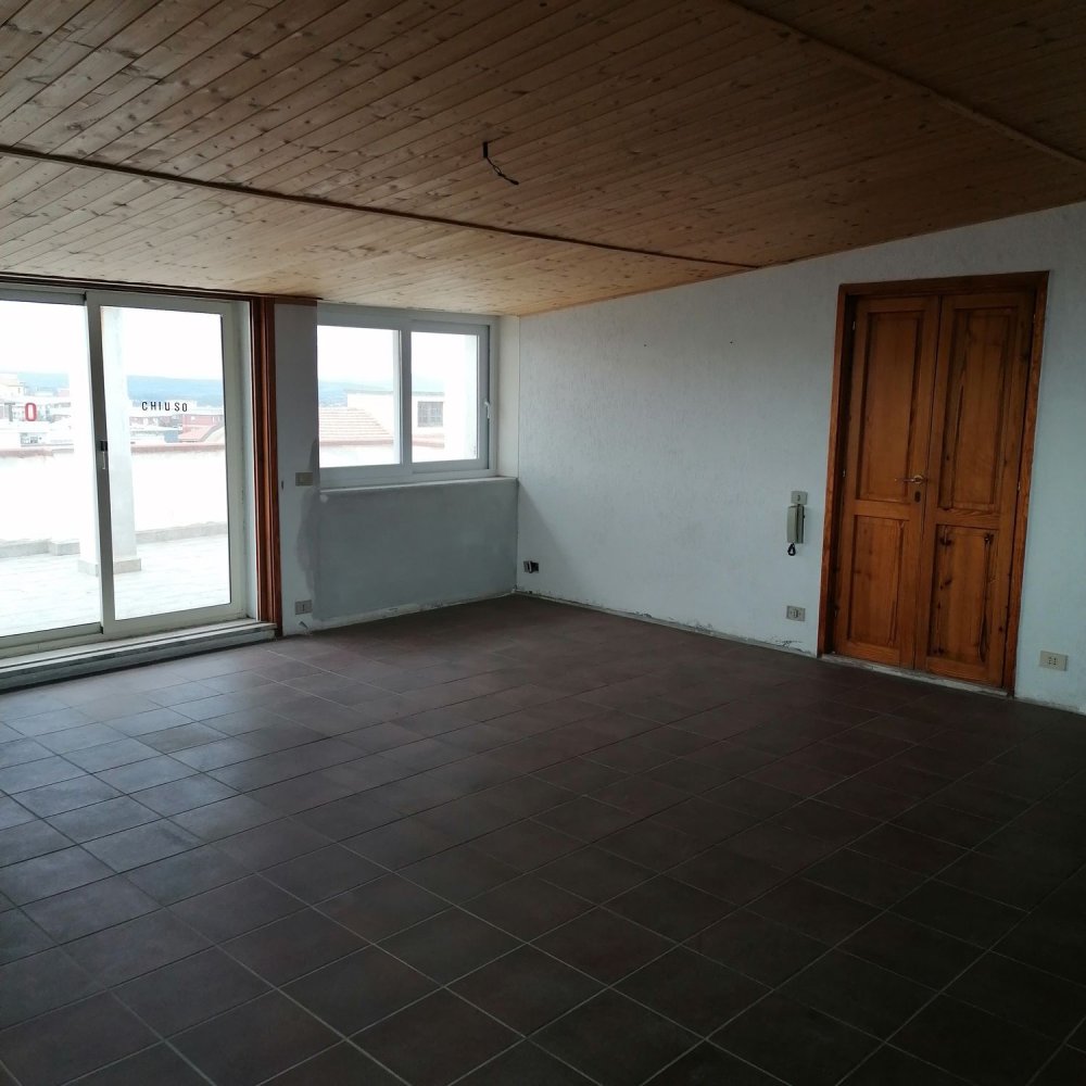 1 bedroom Penthouse in Sassari, Italy No. 377531