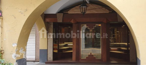 Коммерческая недвижимость с 5 комнатами в Кьери, Италия № 147549 8