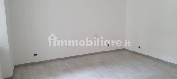 Коммерческая недвижимость с 5 комнатами в Кьери, Италия № 147549 17