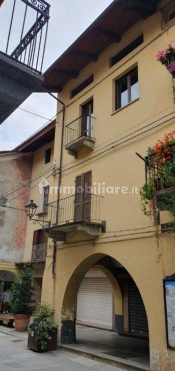 Коммерческая недвижимость с 5 комнатами в Кьери, Италия № 147549