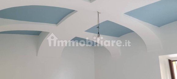 Коммерческая недвижимость с 5 комнатами в Кьери, Италия № 147549 15