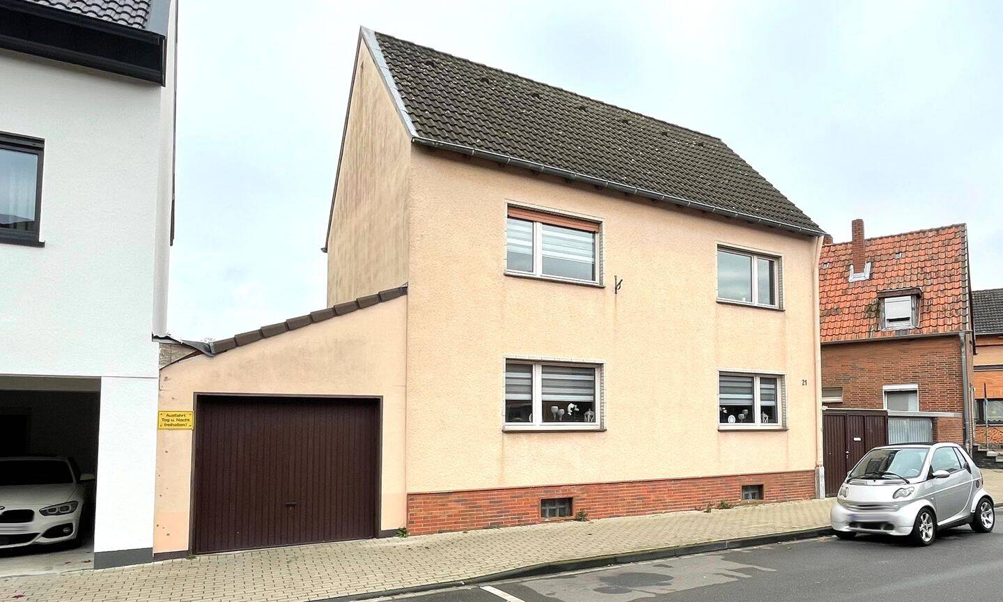 Casa de 4 habitaciónes en Rhein-Erft, Germany No. 137015