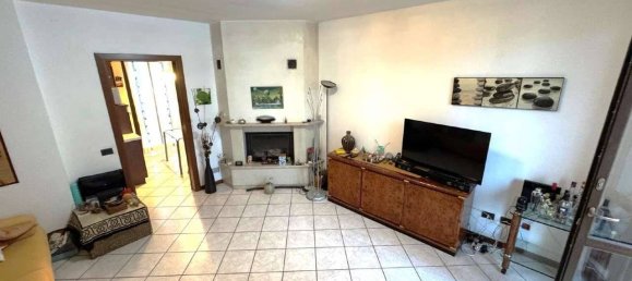 Casa de 2 dormitorios en Misano di Gera d'Adda, Italy No. 282341 4