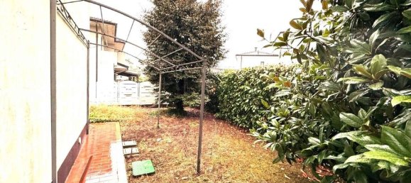 Casa de 2 dormitorios en Misano di Gera d'Adda, Italy No. 282341 3