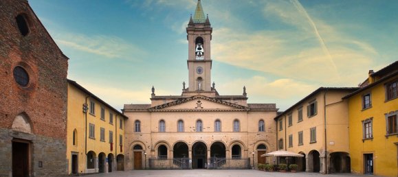 Propriété commerciale à San Giovanni Valdarno, Italy 890m² No. 48315 19