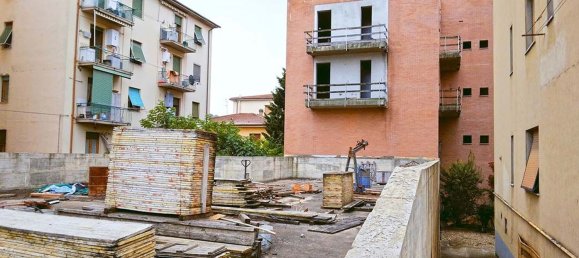 Propriété commerciale à San Giovanni Valdarno, Italy 890m² No. 48315 6