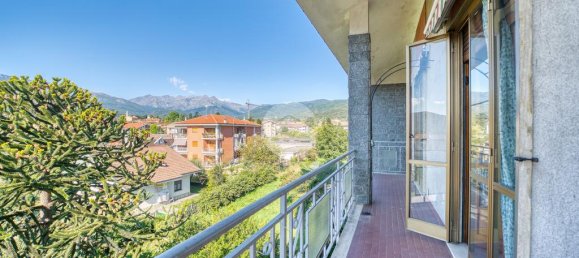 6 bedrooms Villa in Giaveno, Italy No. 377594 11