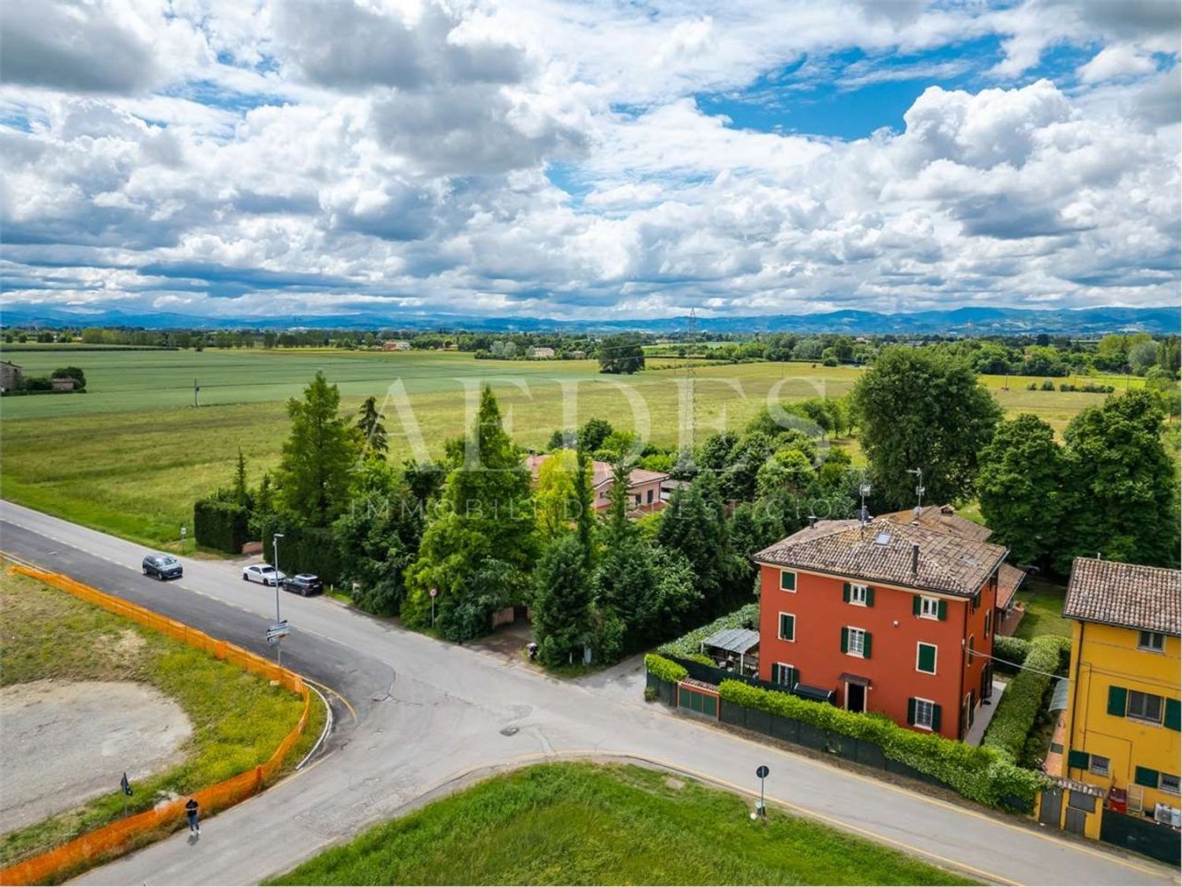 6 bedrooms House in Modena, Italy No. 318634