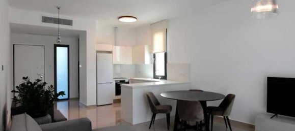 3 Schlafzimmer Maisonette-Wohnung in Germasogeia, Cyprus, Nr. 10768 9