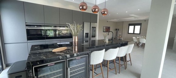 7 bedrooms Villa in Marbella, Spain No. 33862 17