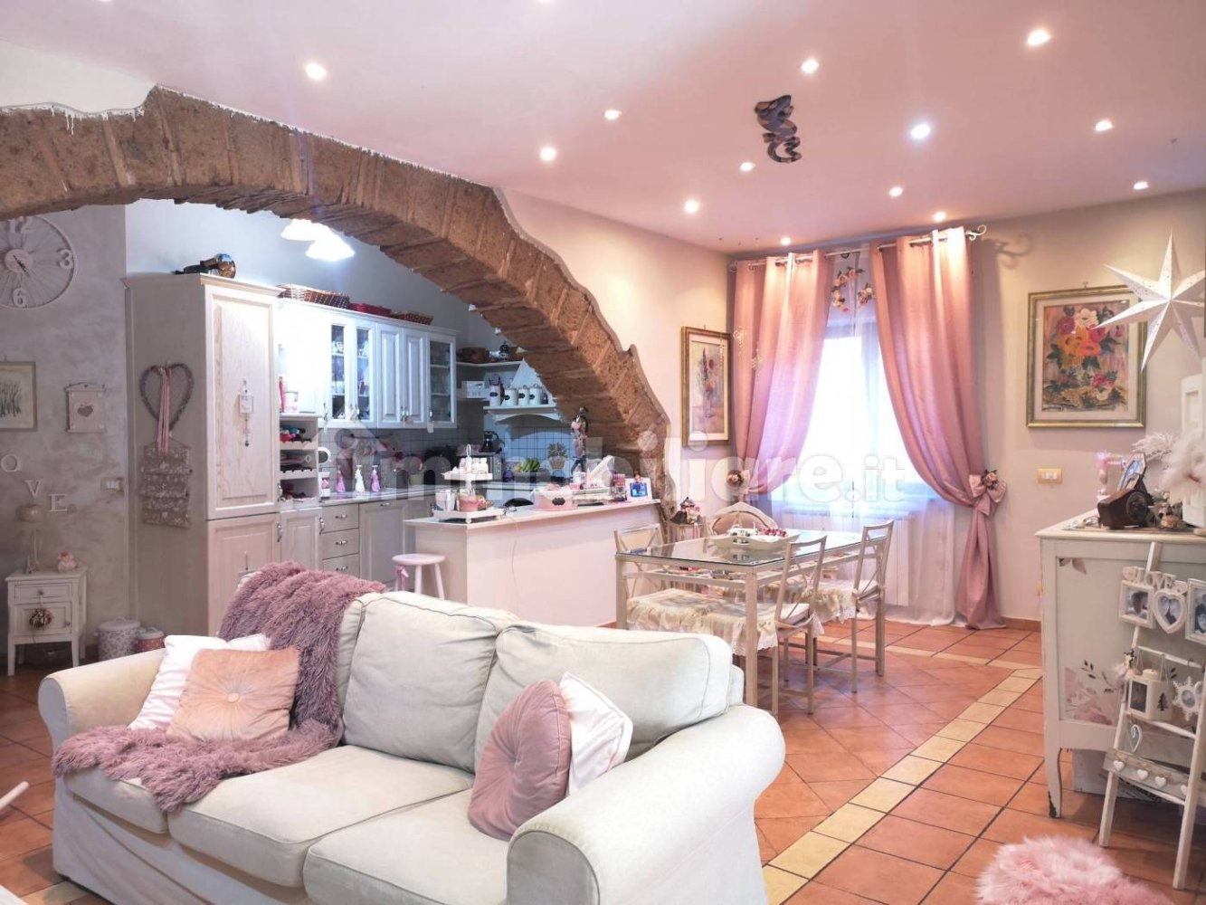 Дом с 2 спальнями в Коркьяно, Италия № 155080