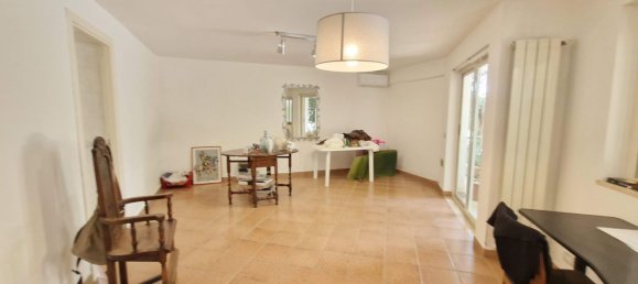 12-salle Villa à Latina, Italy No. 295433 17