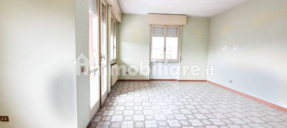 4 غرف نوم فيلا في Desenzano del Garda, Italy رقم 295927 12