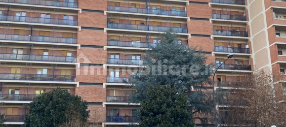 3 bedrooms Apartment in Turin, Italy No. 312891 2