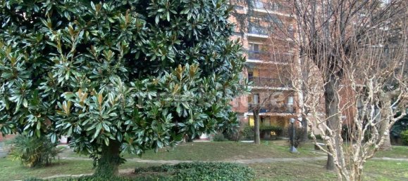 3 bedrooms Apartment in Turin, Italy No. 312891 4