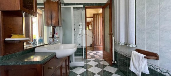 2 bedrooms Villa in Rubiana, Italy No. 90811 16