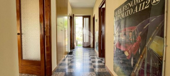 2 bedrooms Villa in Rubiana, Italy No. 90811 10