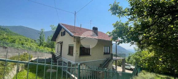 2 bedrooms Villa in Rubiana, Italy No. 90811 2
