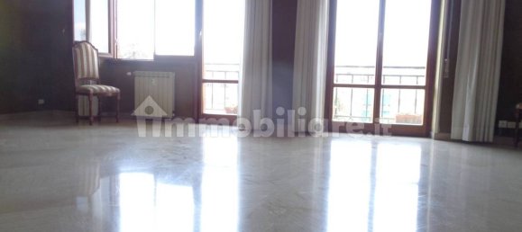 3 Schlafzimmer Wohnung in Rome, Italy, Nr. 337394 6