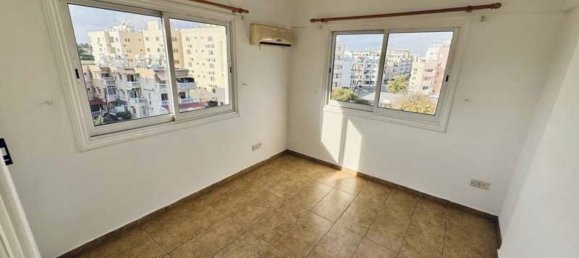 3 Schlafzimmer Wohnung in Larnaca, Cyprus, Nr. 36036 9