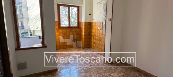 2 bedrooms Apartment in Florence, Italy No. 121251 17