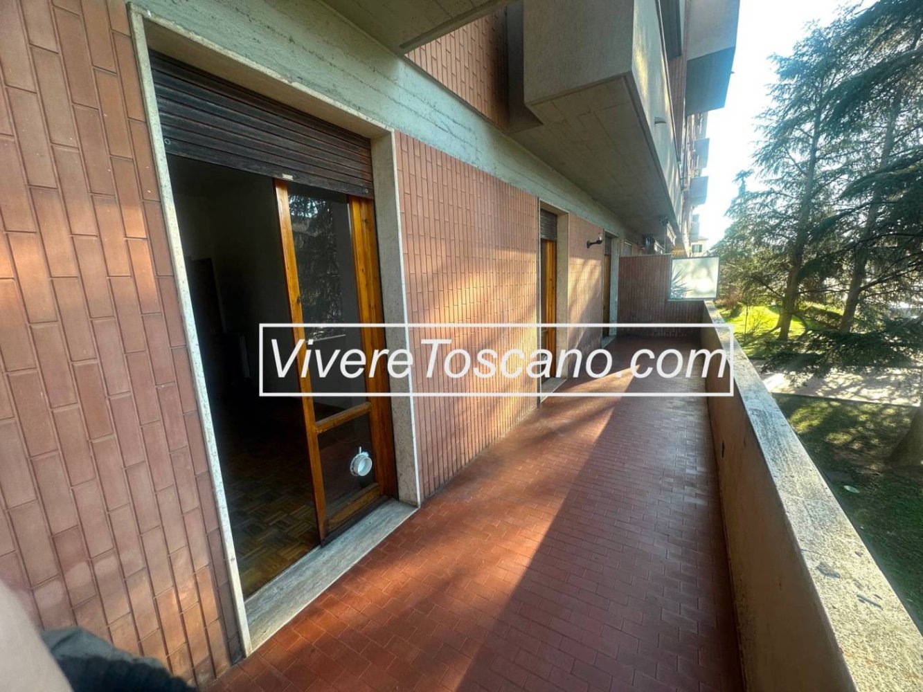 2 bedrooms Apartment in Florence, Italy No. 121251