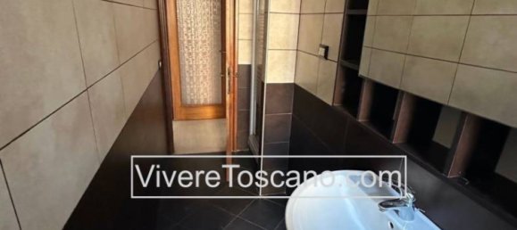 2 bedrooms Apartment in Florence, Italy No. 121251 15