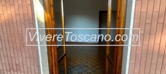 2 bedrooms Apartment in Florence, Italy No. 121251 2