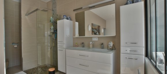 5 bedrooms Villa in Nages-et-Solorgues, France No. 359753 23