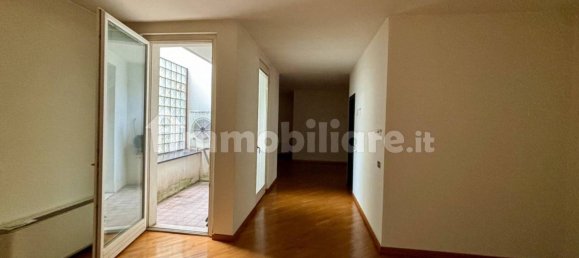 3غرفة مكتب في Piacenza, Italy رقم 71689 4