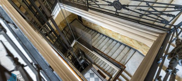 10 bedrooms Apartment in Turin, Italy No. 143694 7