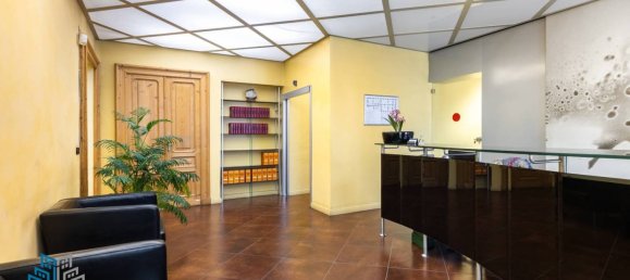 10 bedrooms Apartment in Turin, Italy No. 143694 9