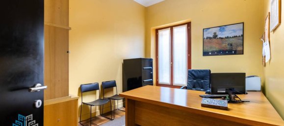 10 bedrooms Apartment in Turin, Italy No. 143694 20