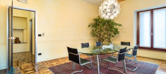 10 bedrooms Apartment in Turin, Italy No. 143694 15