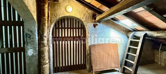 2 bedrooms Apartment in Castelvetro Piacentino, Italy No. 229478 6